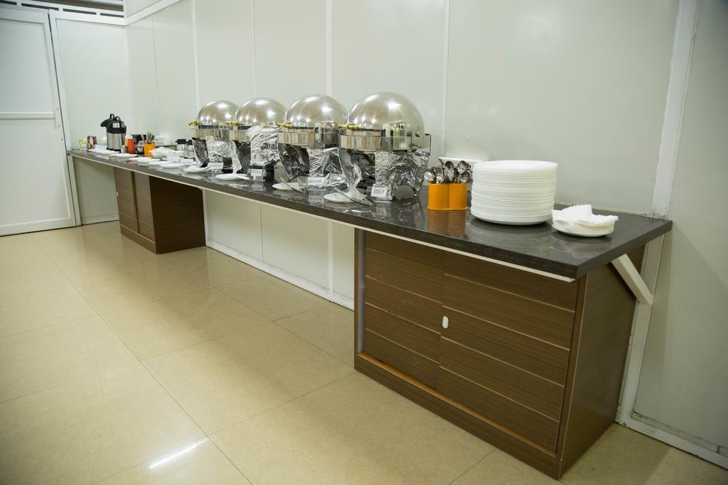 Ruby Pride Luxury Hotel Hyderabad Ngoại thất bức ảnh